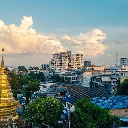 Satop Travelers Guesthouse Chiang Mai Esterno foto