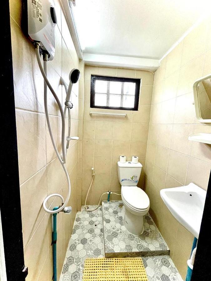 Satop Travelers Guesthouse Chiang Mai Esterno foto