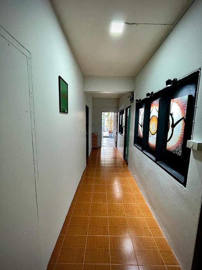 Satop Travelers Guesthouse Chiang Mai Esterno foto