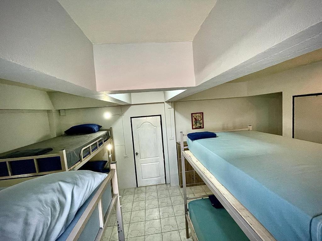 Satop Travelers Guesthouse Chiang Mai Esterno foto