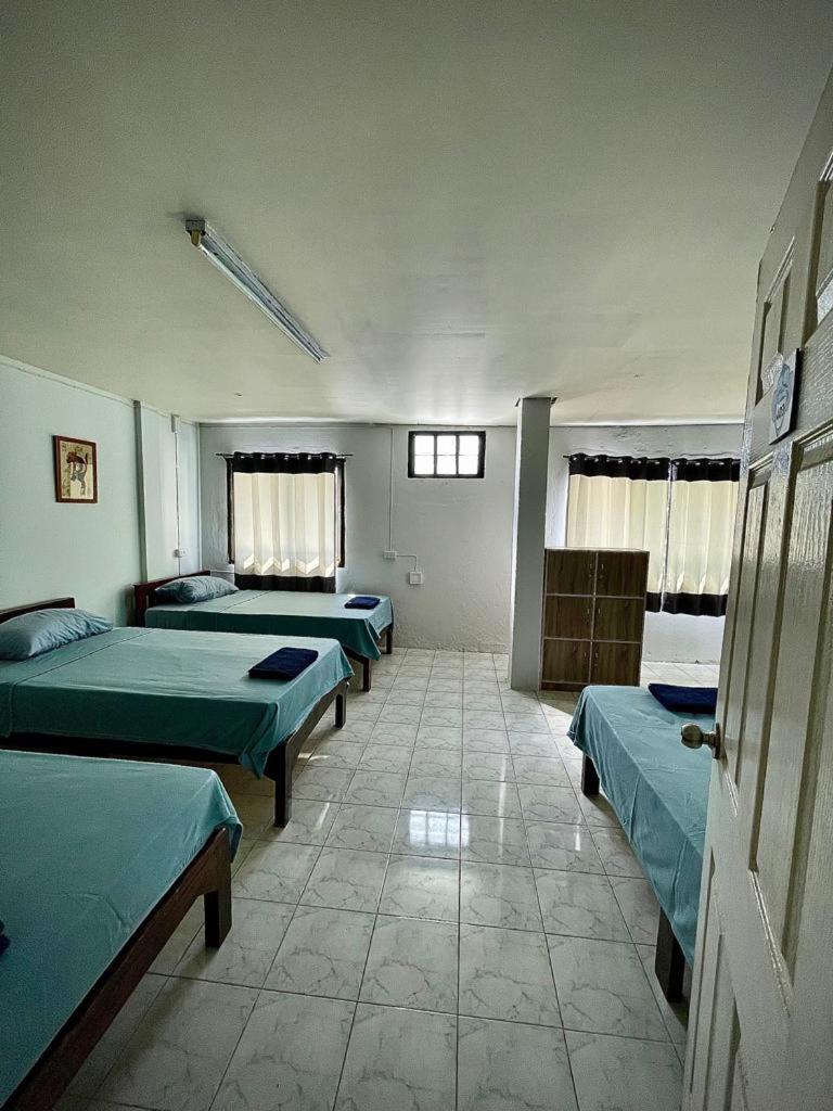 Satop Travelers Guesthouse Chiang Mai Esterno foto