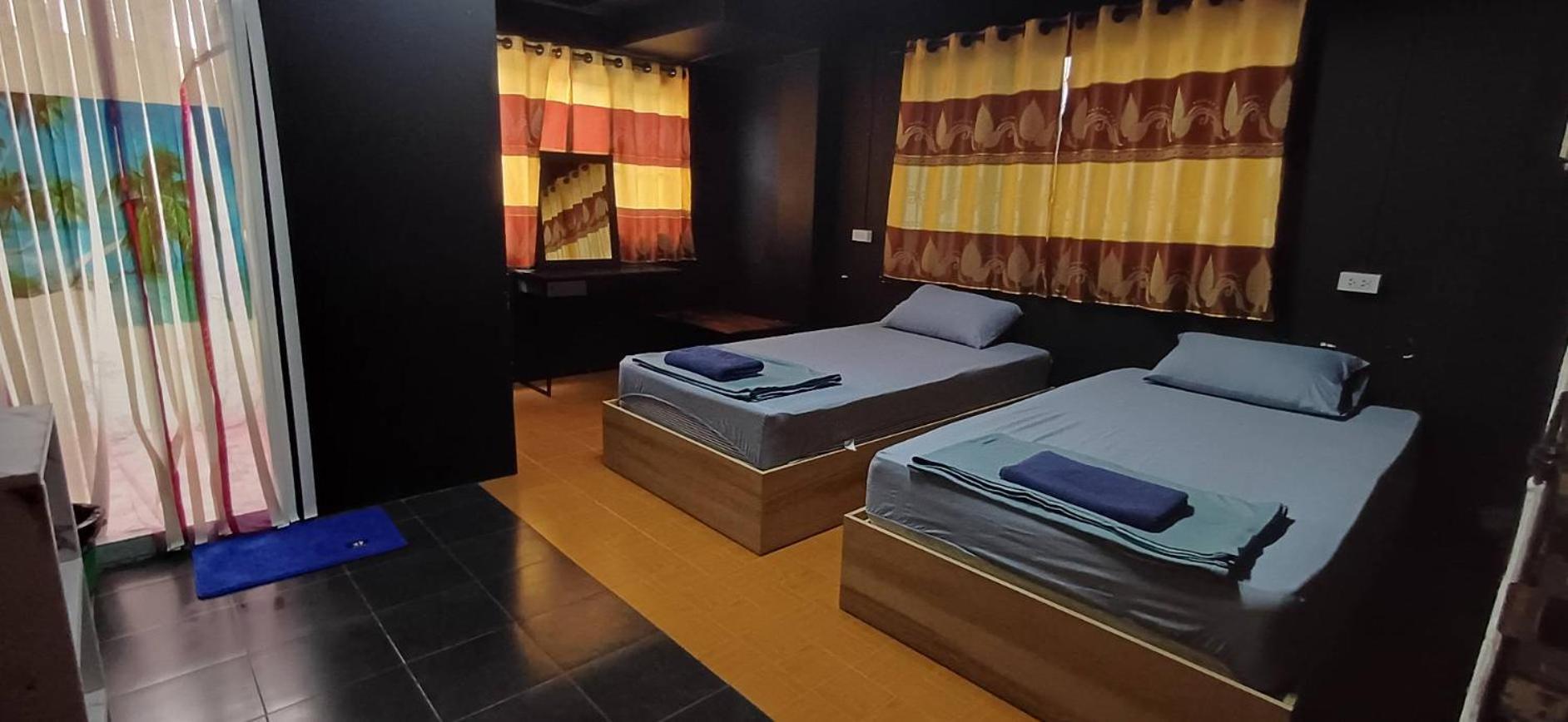 Satop Travelers Guesthouse Chiang Mai Esterno foto